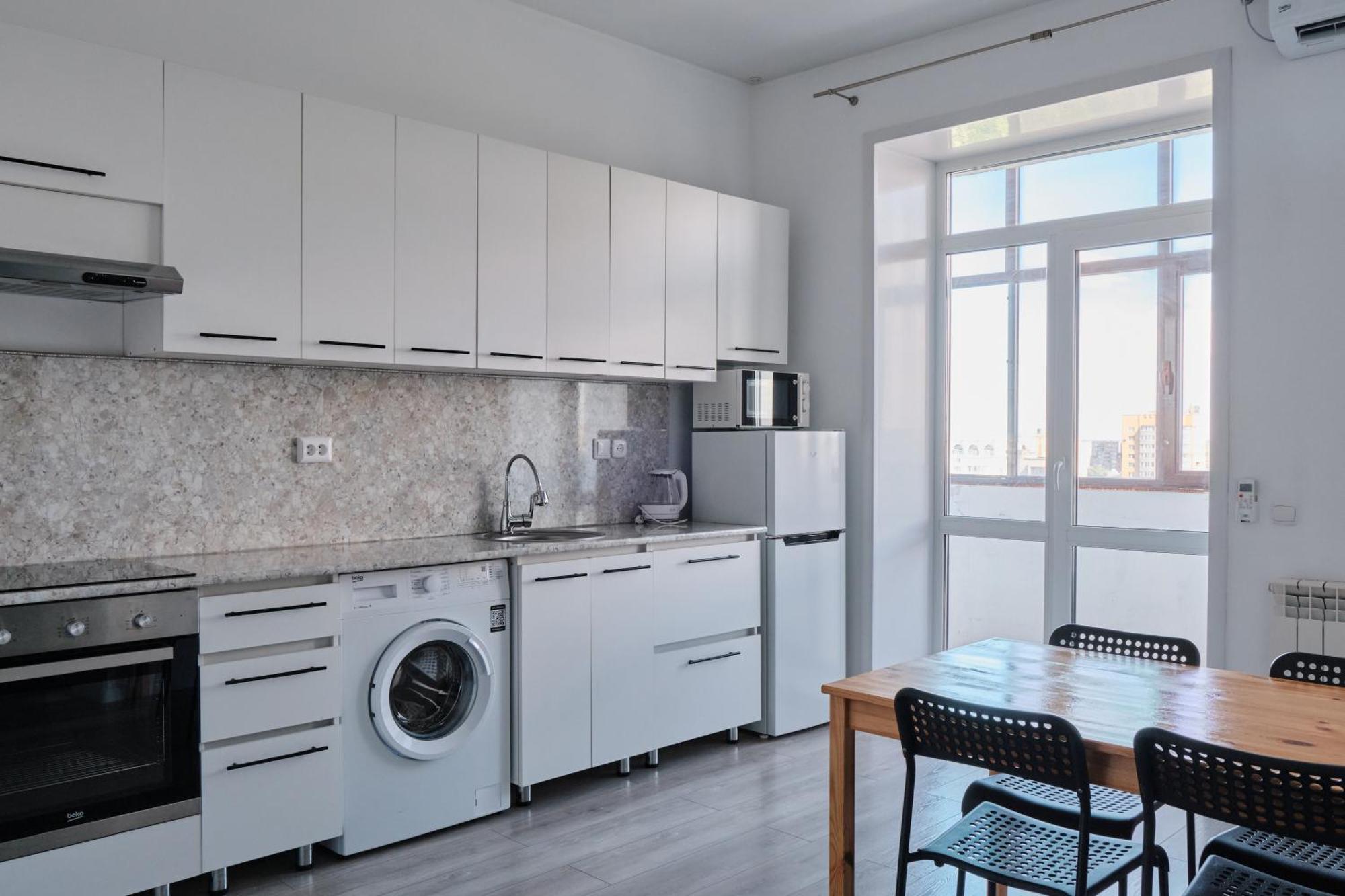 סמיי Seven City Apartments מראה חיצוני תמונה