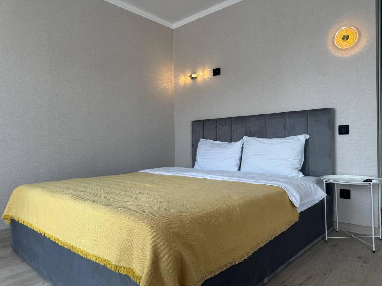 סמיי Seven City Apartments מראה חיצוני תמונה