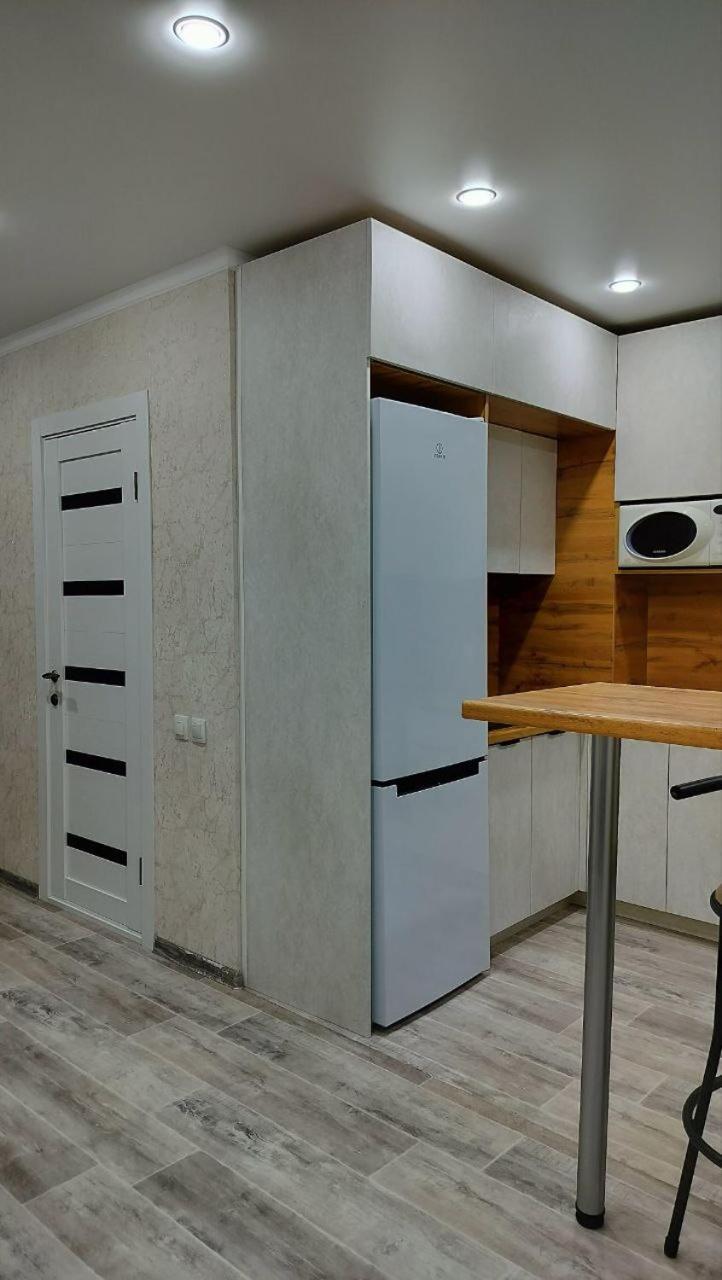 סמיי Seven City Apartments מראה חיצוני תמונה