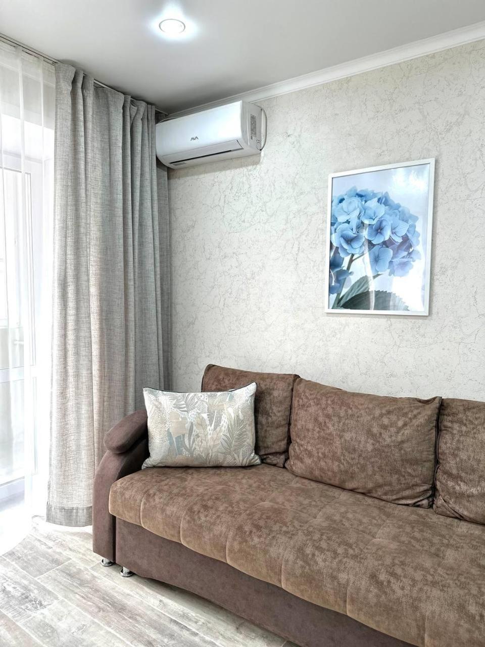 סמיי Seven City Apartments מראה חיצוני תמונה