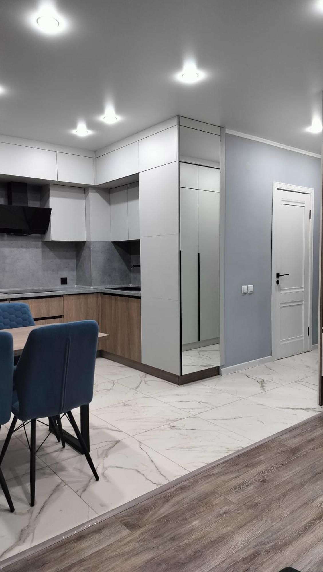 סמיי Seven City Apartments מראה חיצוני תמונה